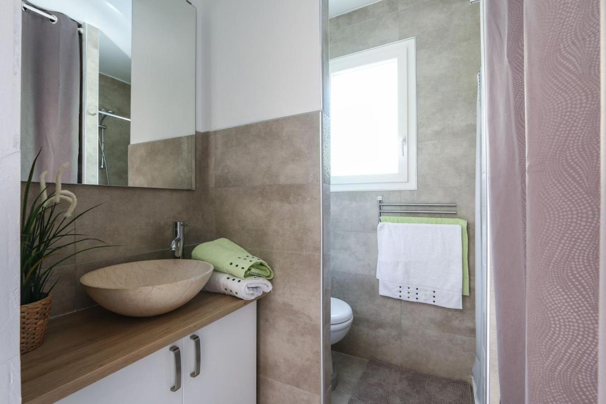 Studio Pied Village Eze - Dans Villa Recente - Parking Gratuit Èze Exterior foto