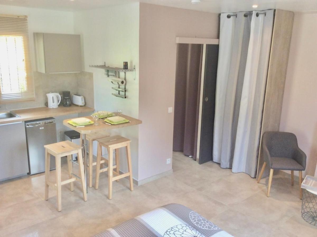 Studio Pied Village Eze - Dans Villa Recente - Parking Gratuit Èze Exterior foto